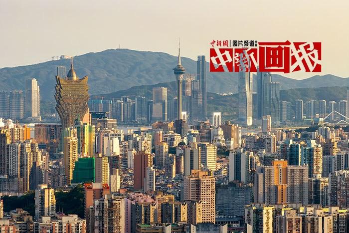 這璀璨的明珠，是我們的驕“澳”